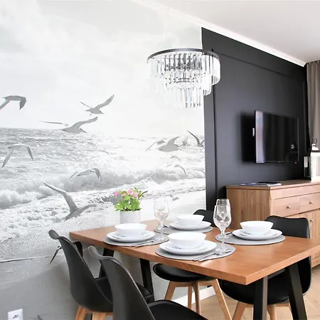 Apartamenty Royal Maris 3 - Najlepsza Lokalizacja W Ustce, Blisko Plazy I Portu, Bezplatny Parking, Scisle Centrum Ustka Esterno foto