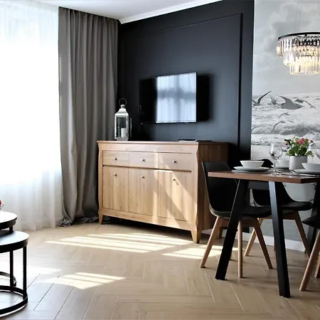 Apartamenty Royal Maris 3 - Najlepsza Lokalizacja W Ustce, Blisko Plazy I Portu, Bezplatny Parking, Scisle Centrum Ustka Esterno foto