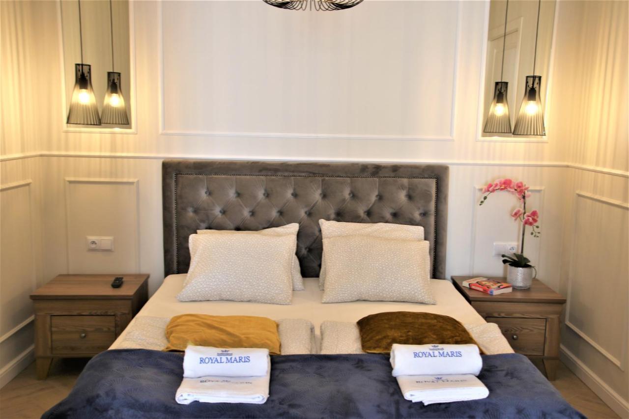 Royal Maris 3 Apartments: Prime Location Apartment *